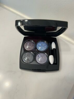 CHANEL Eyeshadow Quad in Purple, Blue and Gray Tones
